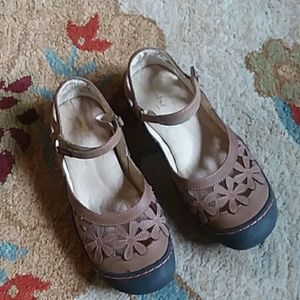 Brown Jambu shoes